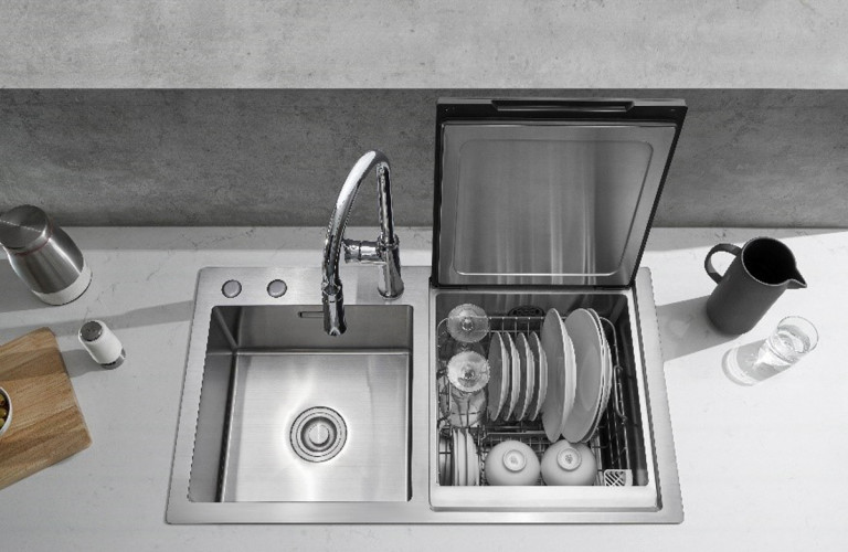 Máy rửa chén kết hợp chậu inox WQP6-890F4 lắp âm vào mặt bàn phù hợp cho những căn bếp